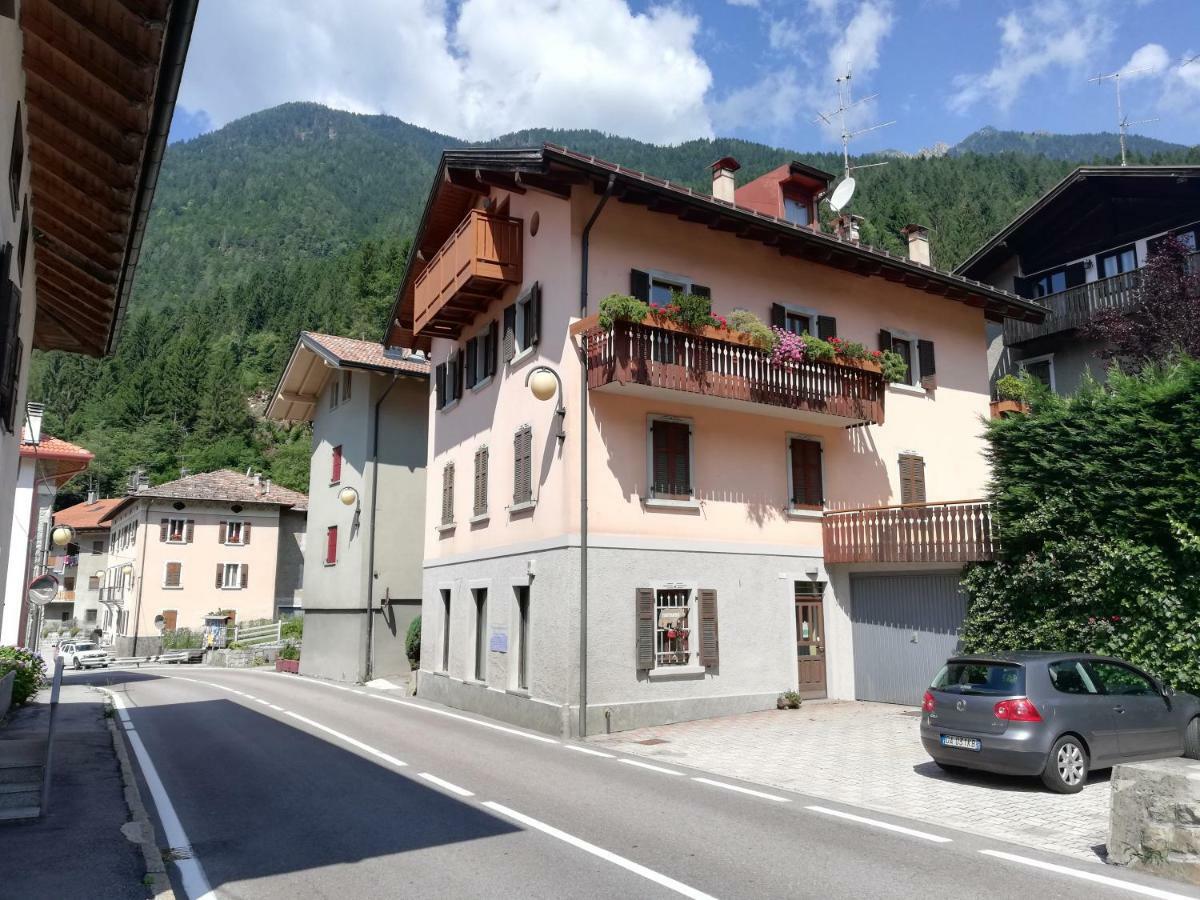 Appartamento Collini Spiazzo  Exteriér fotografie